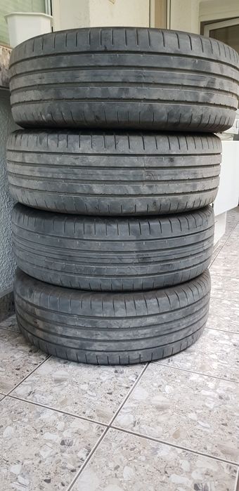 Гуми 235/60/18 Dunlop sportmax