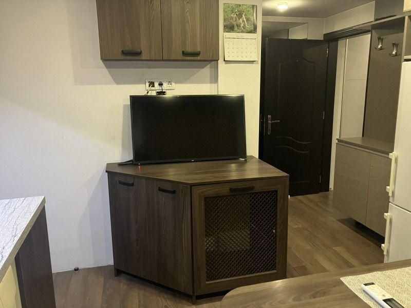 Дава се под наем Етаж от къща в София, Левски - 55 кв.м за 548.25 € - Снимка #1