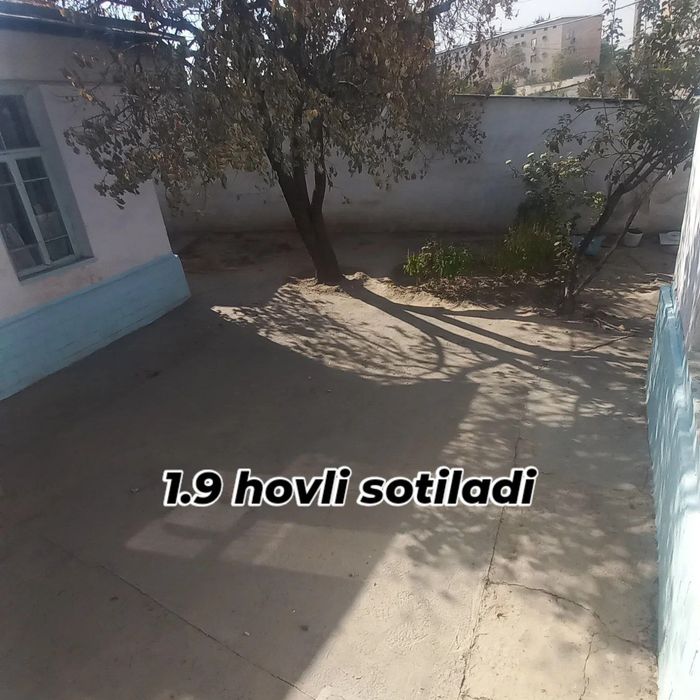 Учачтка "Чорсу бозор" да! сотилади!