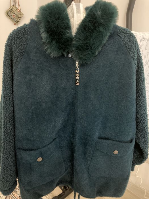 Продам альпаку с капюшоном