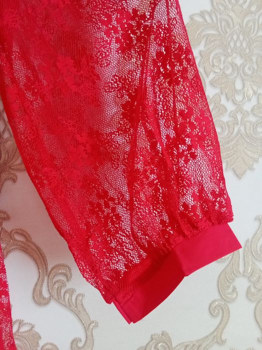 Qizlar uchun koʻylak toʻrli