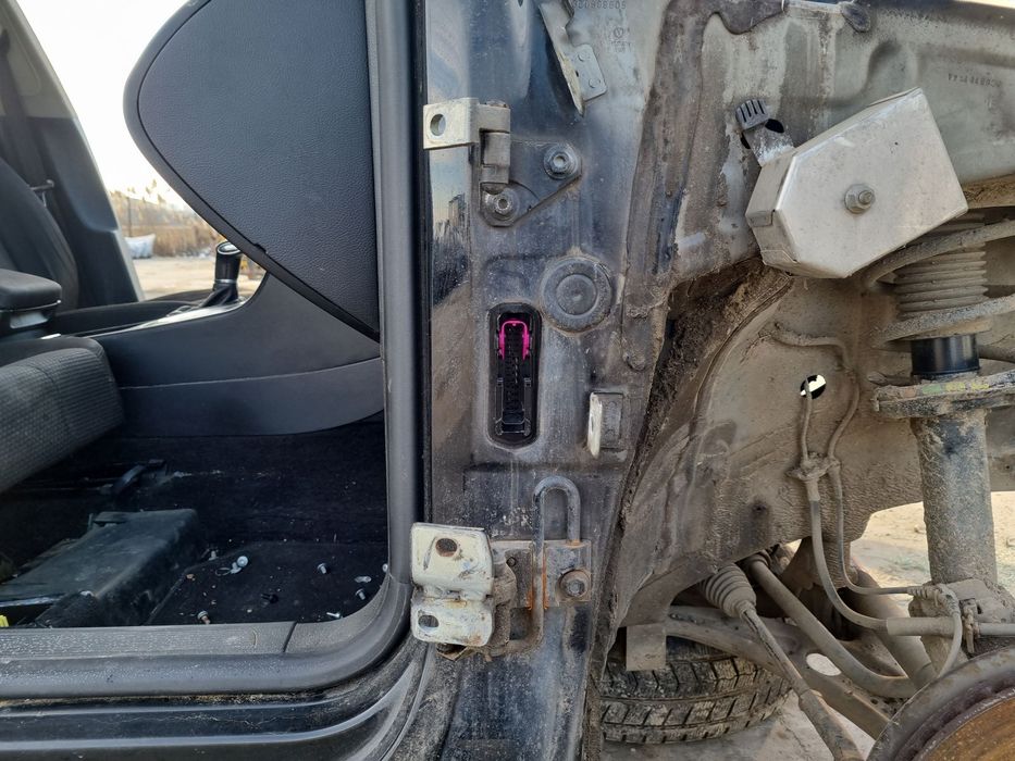 Set balamale usa dreapta fata Volkswagen Passat B6 Variant (3C5) [Fabr