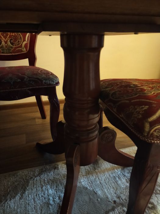 Продам стол со стульями