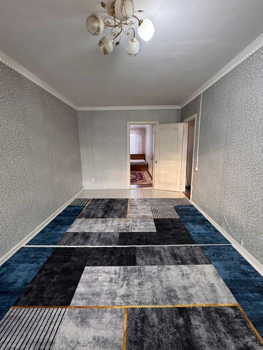 2 ком квартира на универмаге