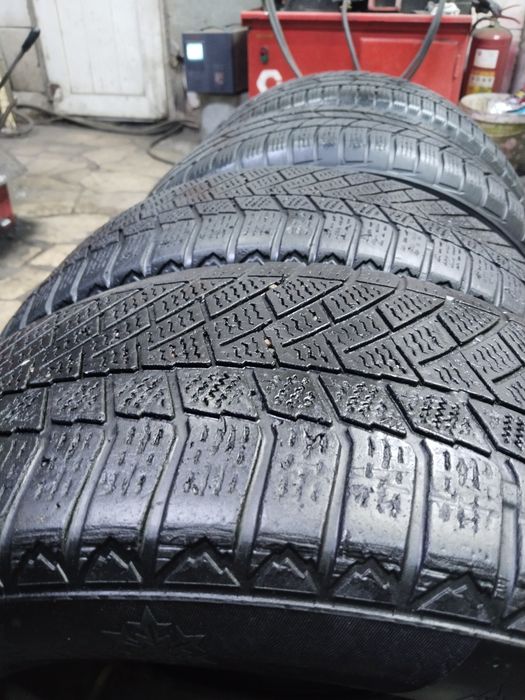 Продам комплект парных шин