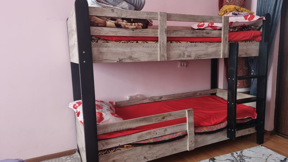 Shkaf parta spalni etajli karovat