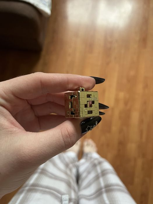 Золотой шалкер kinder joy Minecraft