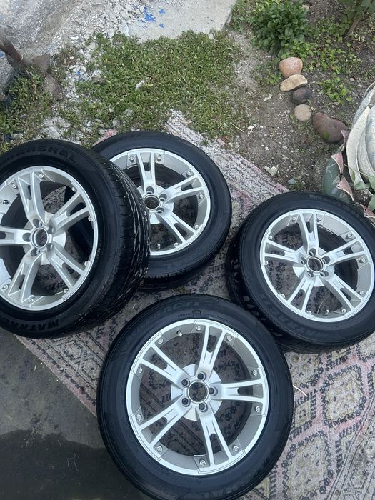Продам комплект колес на R17