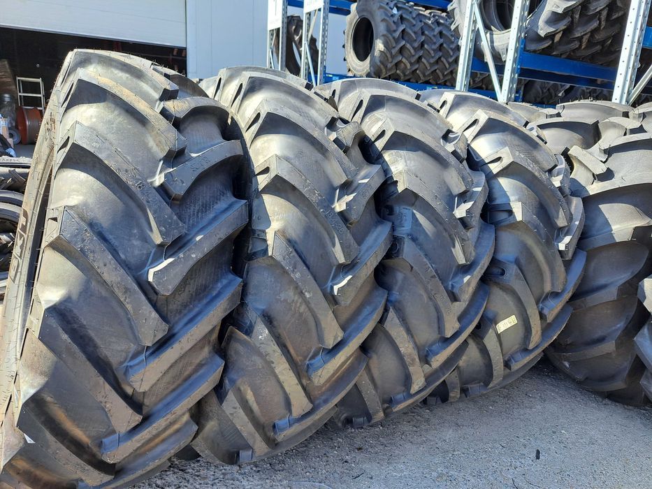Anvelope pentru COMBINA 18.4-26 marca BKT cu 14 pliuri cauciucuri noi