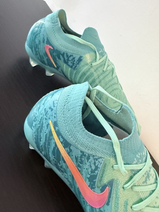 Футболни обувки/ бутонки Nike Phantom GX II Elite LV8 FG нови