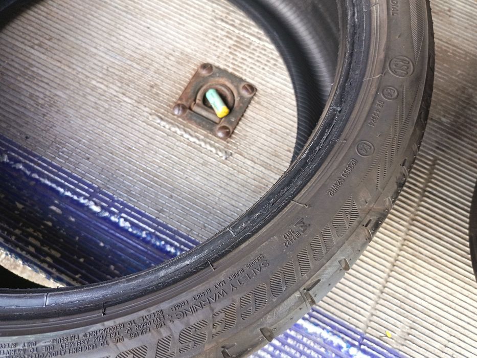 Anvelope vara 255 35 19 Bridgestone runflat 2023 7. 5mm