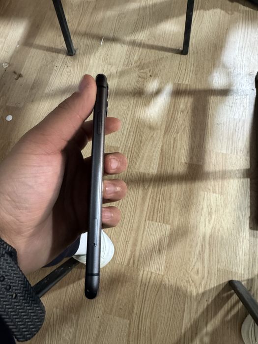 Iphone 11 sotiladi