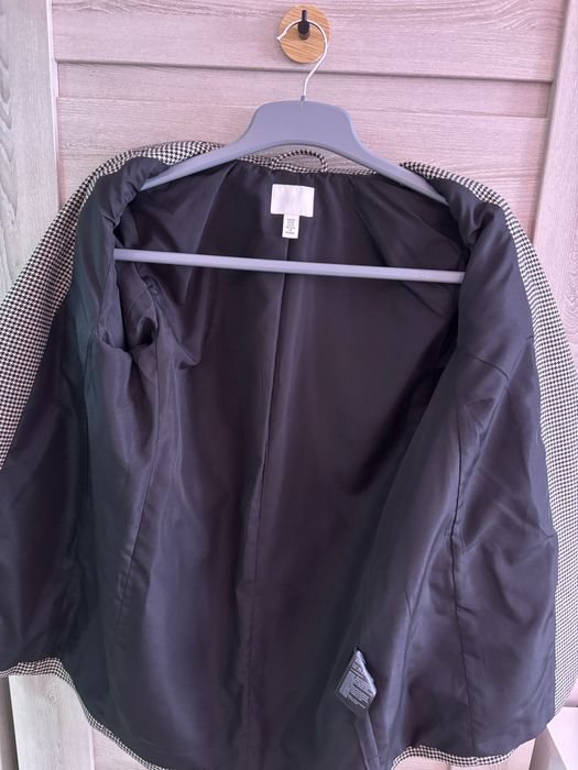 Елегантен блейзър H&M