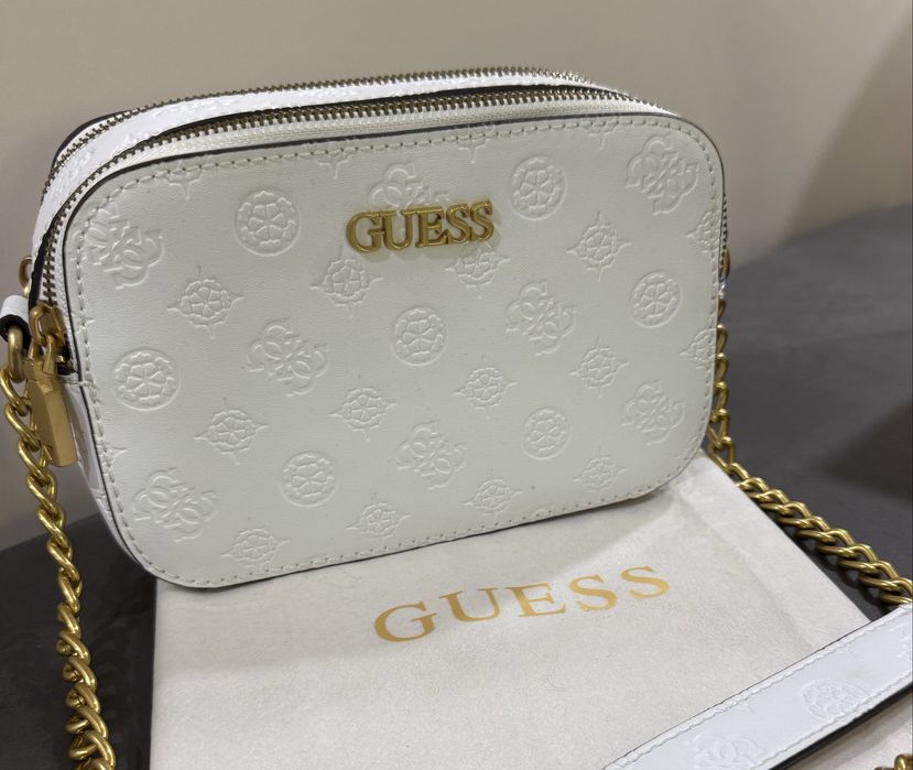 Чанта GUESS - бяла, Noelle Crossbody Bag