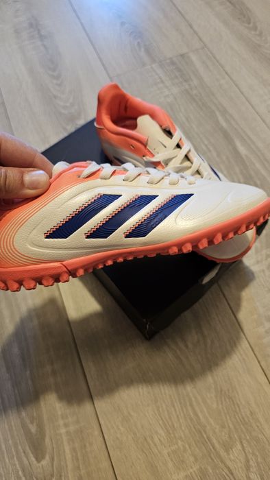 Adidas fotbal marimea 32