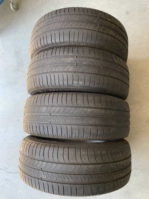 Set 4 anv vara Michelin 215/60/16