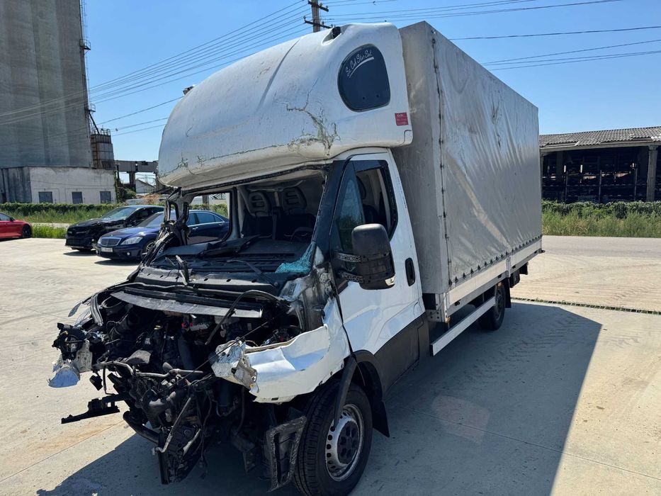 Dezmembrez Iveco Daily 3.0 Euro 6 Adblue Facelift 2022 180 cai