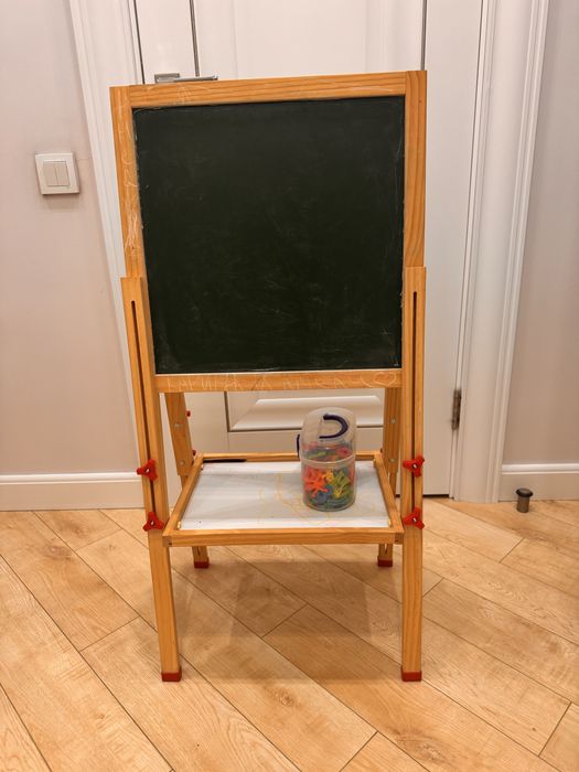 Стол со стулом, коляска для кукол, доска