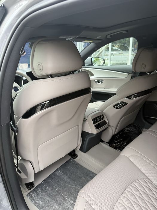 BYD Han gibrit 2025