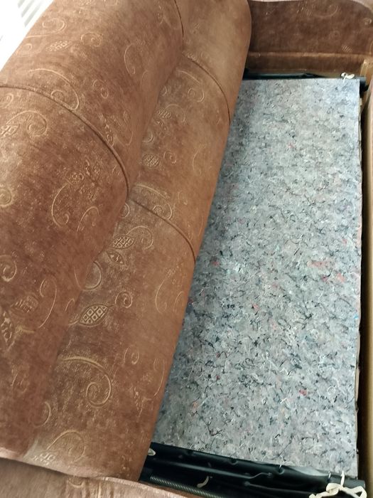 Разтегателен диван