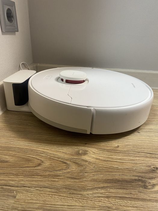 Продам робот пылесос