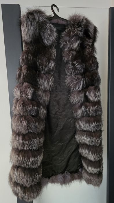 Продам жилетку натуралка