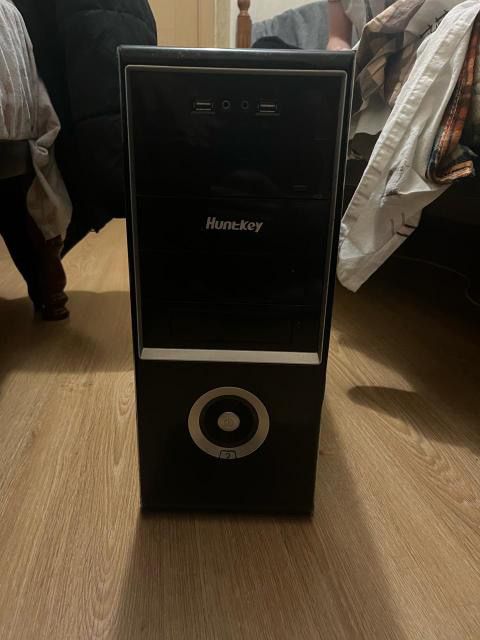 Компьютер ПК.