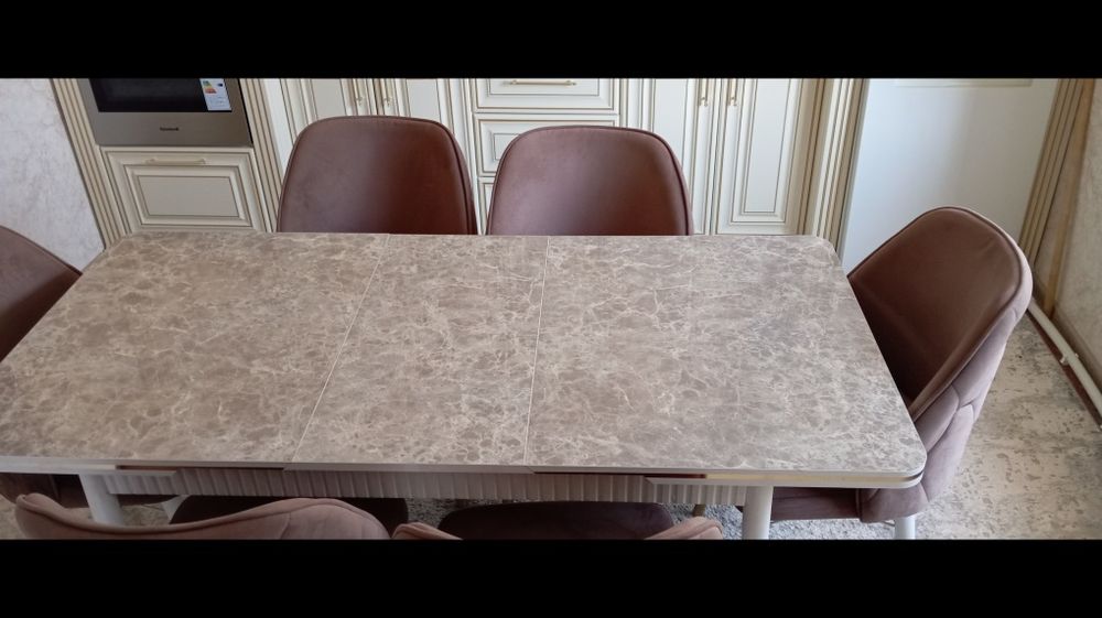 Продается столь и стулья