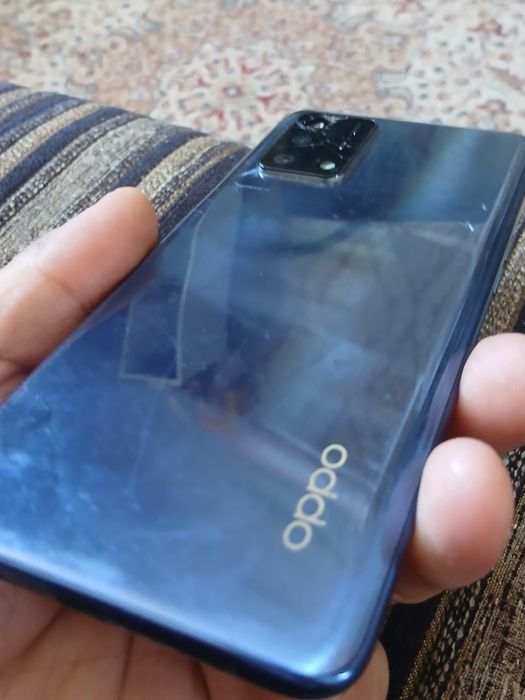 Продам oppo a74 все работает