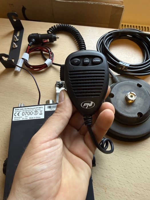 Statie radio auto PNI Escort HP 8001L