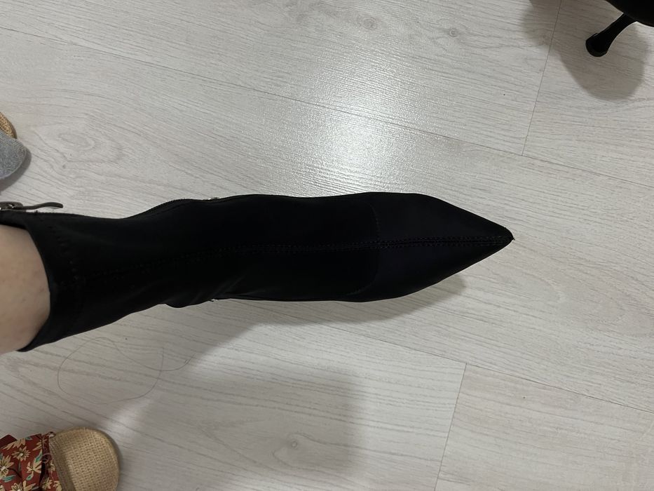 Продам осенние сапоги чулки