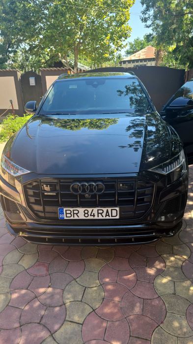 De vanzare Audi Q8