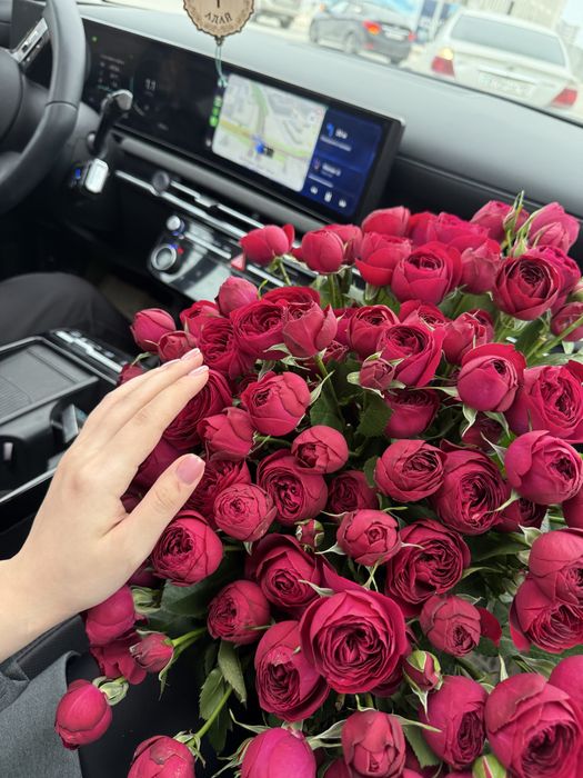 Кустовые розы 15 штук