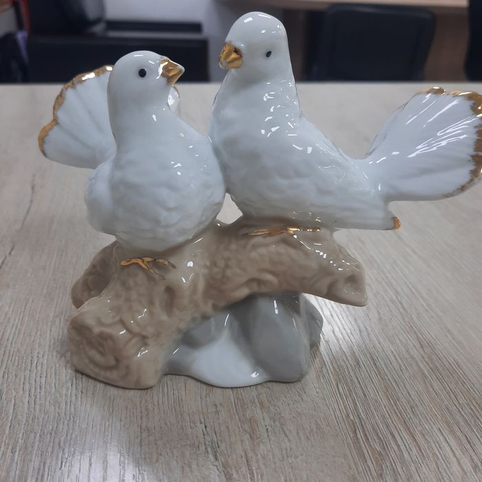 Статуэтка птички