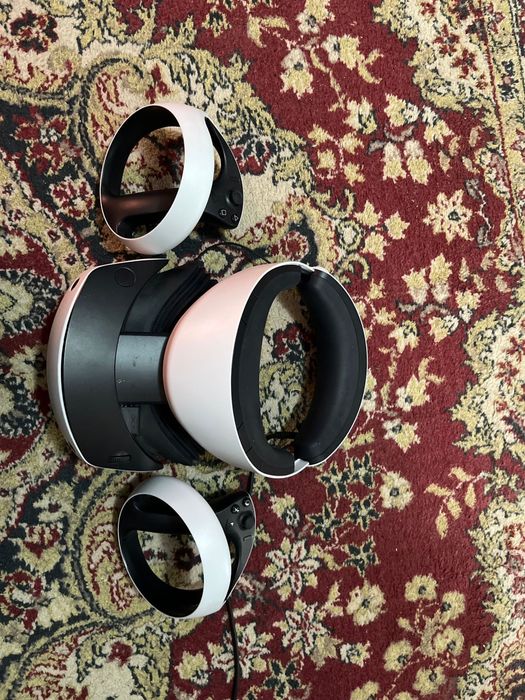 PlayStation VR2 (PS VR2) + controllere – stare foarte bună