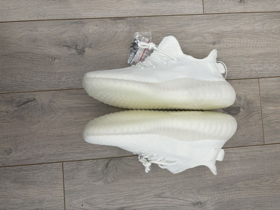 Yeezy 350 cream white
