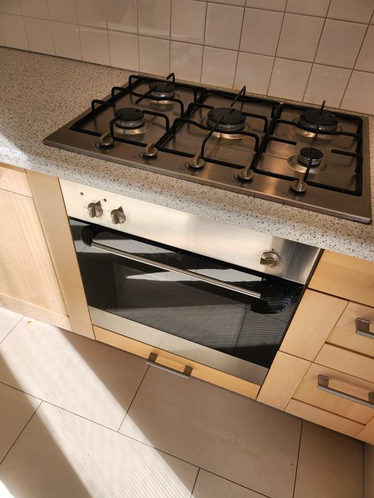 Кухня с вратички от масив