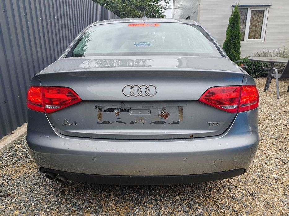 Dezmembrez audi A4 b8 2.0tdi CAHA CAGA