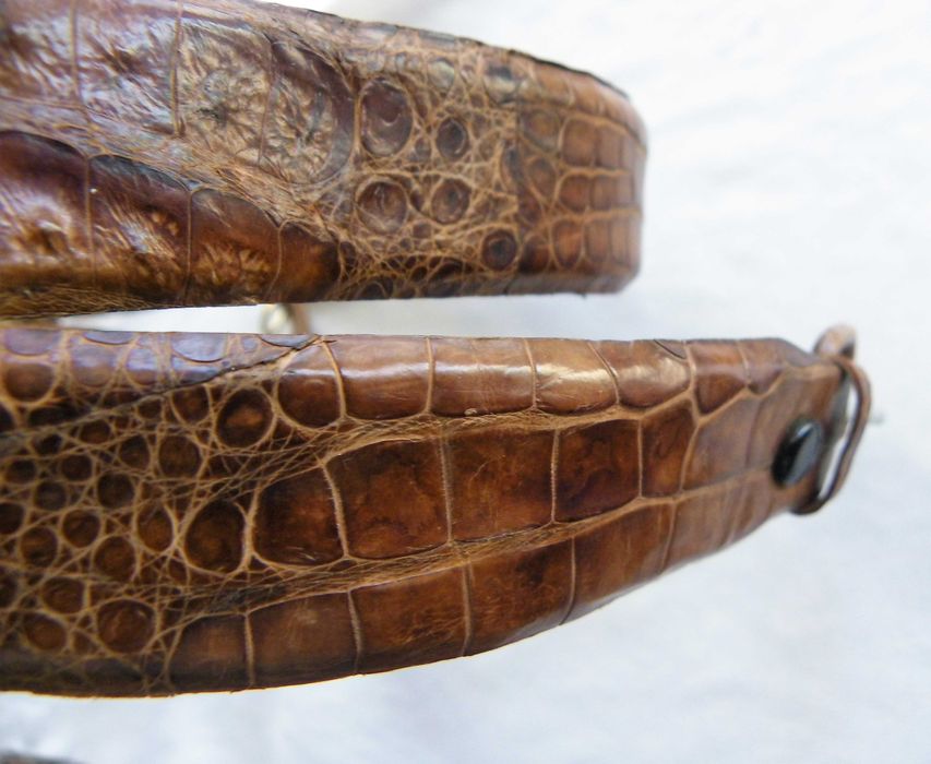 Дамски колан от естествена крокодилска кожа