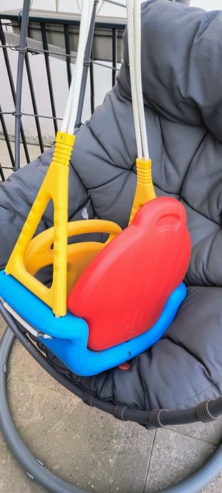 Leagăn pentru copii intre 6 luni și 2-3 ani