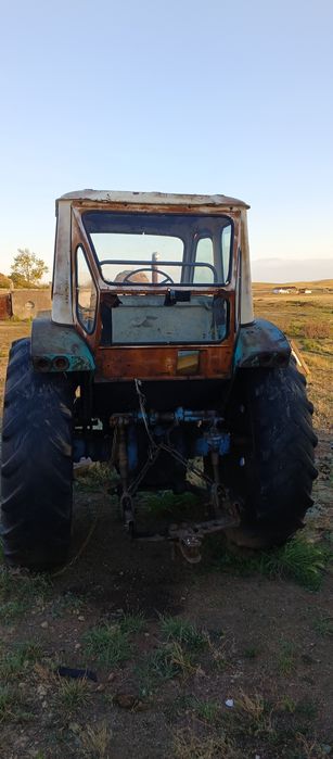 Два трактора Белорус МТЗ 80