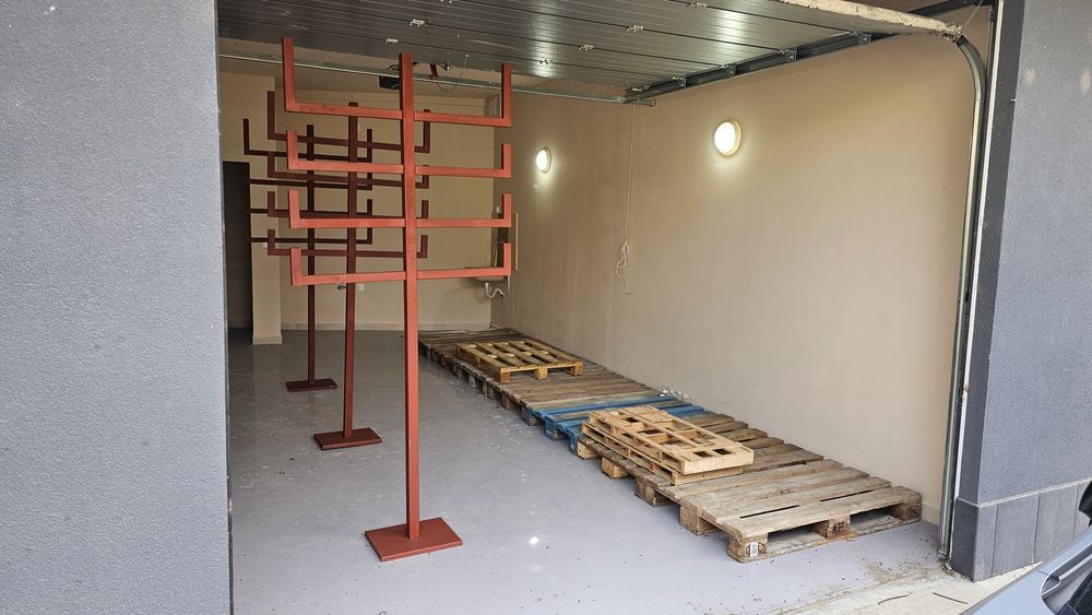 Дава се под наем Гараж / Паркомясто в Плевен, Идеален център - 40 кв.м за 153 € - Снимка #5