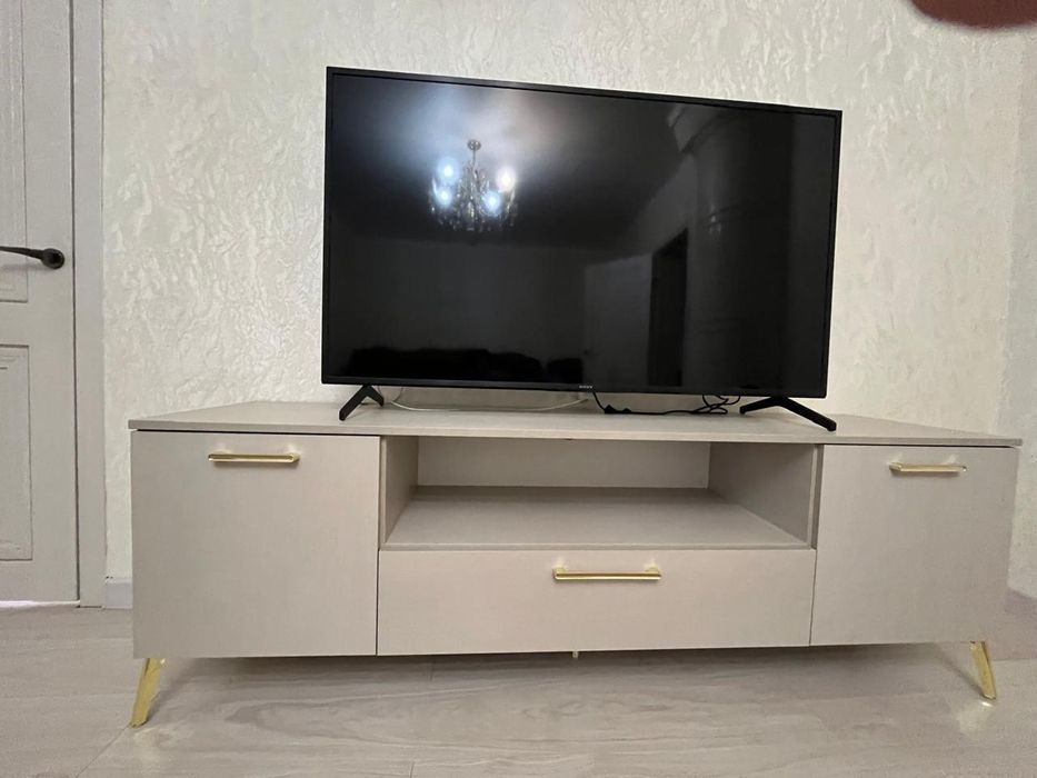 Тумбочка под телевизор