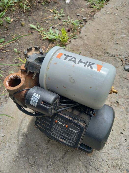 Продам насос вакуумный