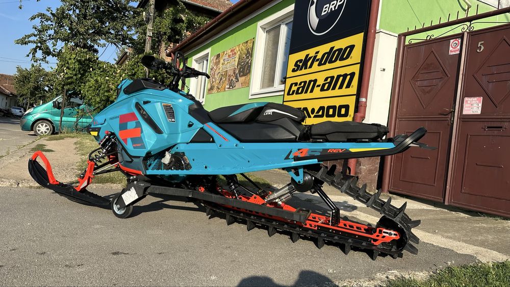Snowmobil Ski-Doo FREERIDE  850 E TEC 154” Model 2019‼️