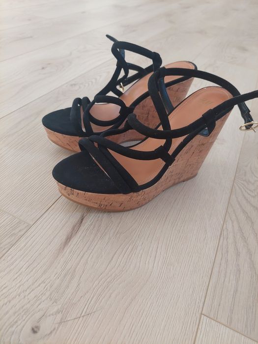 Sandale H&M nr 38, aproape noi
