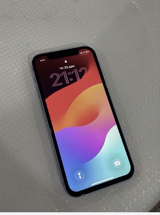 Продам iPhone 12 в идеальном состоянии.