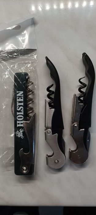 Vând tirbușon vin cu desfăcător, nou