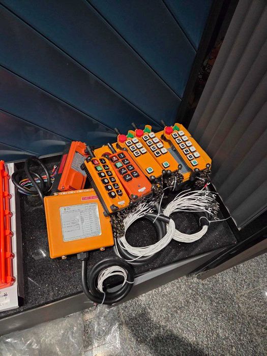 Пульты управления, джойстики для кранов и электротельферов