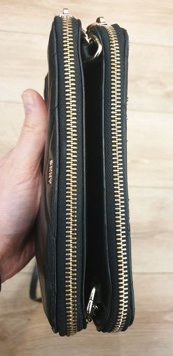 Geanta piele fina DKNY